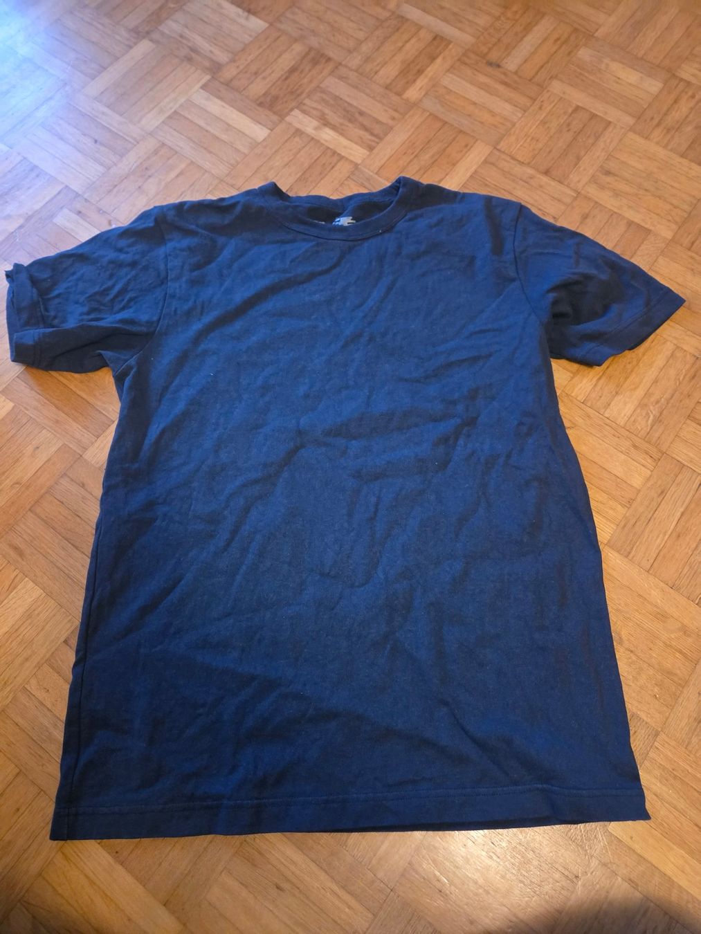 T-shirts: 4 T-Shirts Gr. M – D'occasion à Basel par grandfamily 4