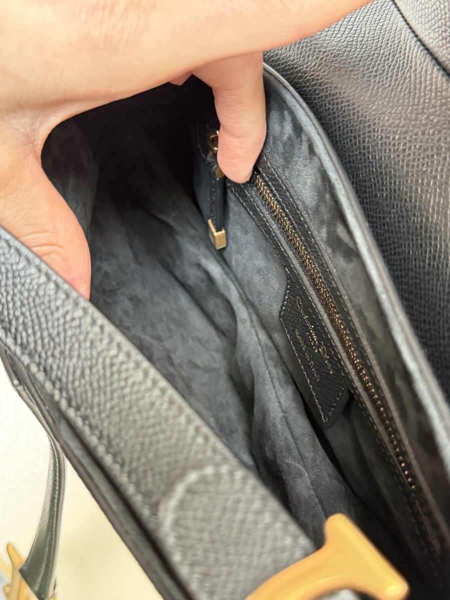 Dior Borse da donna: NEW Christian Dior Saddle Bag with Strap – Nuovo e nell'imballaggio originale da Vacallo venduto da kellyyy 4