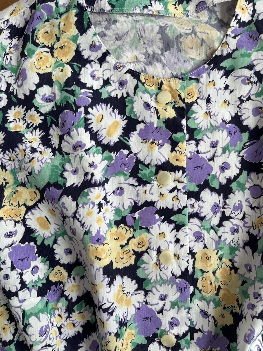 Camicette: Vintage Blumen-Bluse – Usato da Wauwil venduto da parttimehippie 1