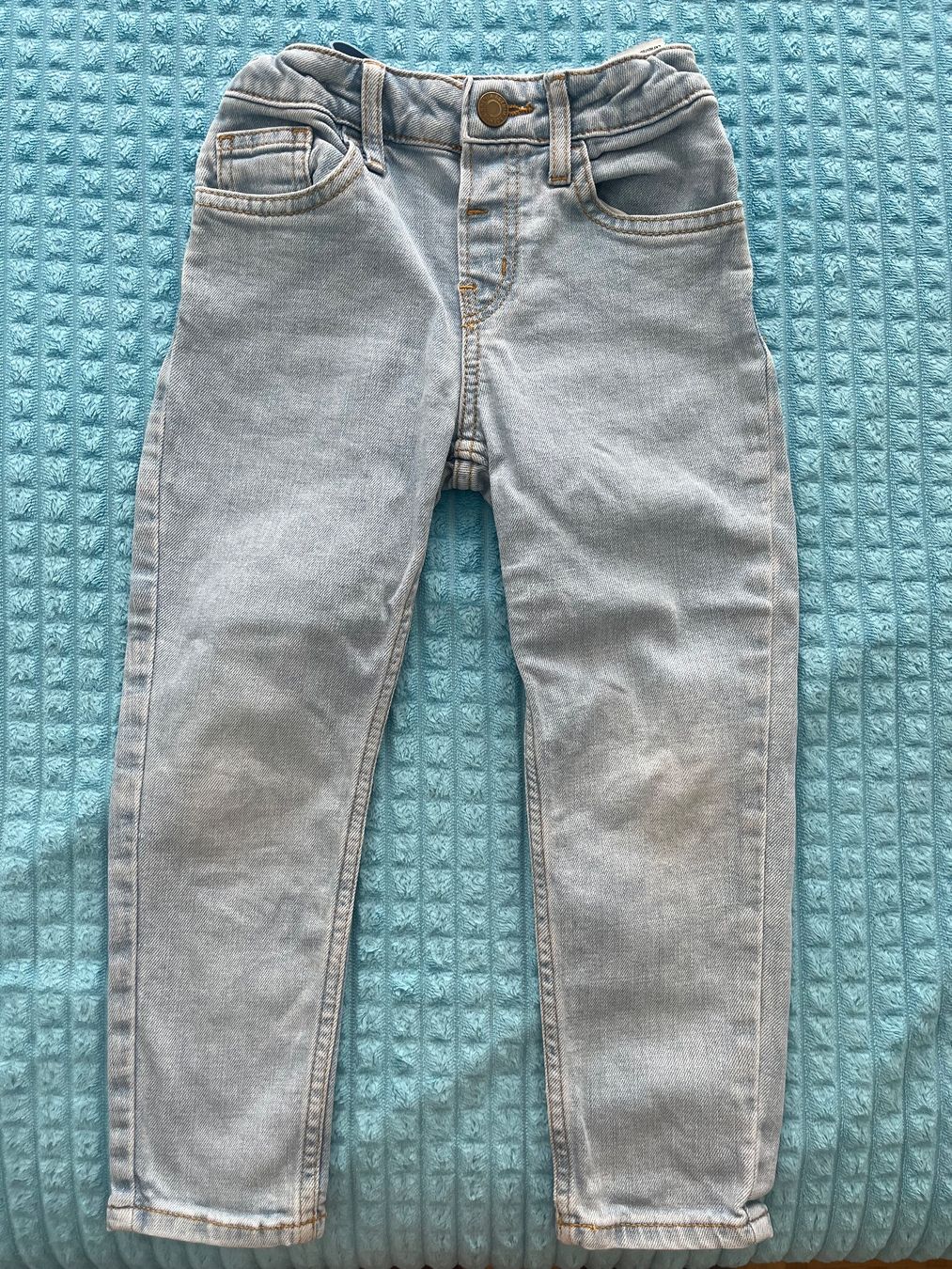 H&M Pantaloni: Jeans H&M Gr. 110 – Usato da Bern venduto da kho_s6j8