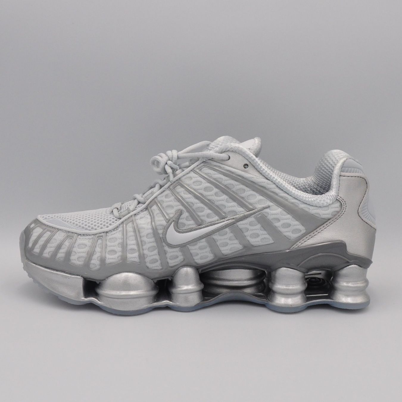 Nike Scarpe da uomo: Nike  Shox TL Chrome 44.5 – Nuovo e nell'imballaggio originale da Bern venduto da SneakerheavenLT 2