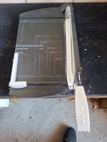 Papierschneidemaschine A4 schwarz gebraucht funktionsfähig