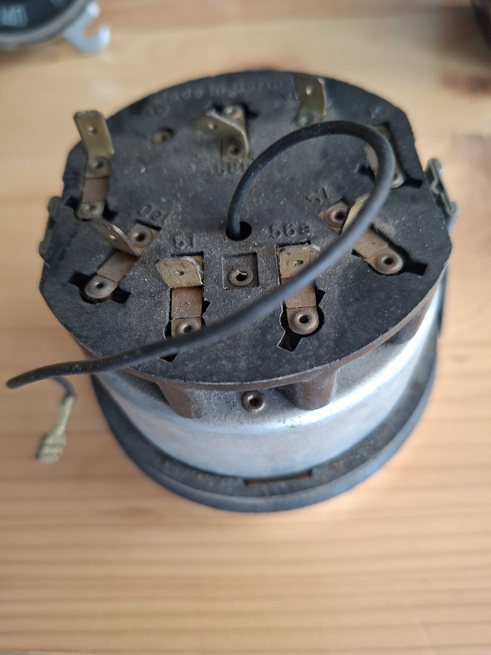 Volkswagen Alle Autoersatzteile: Zu verkaufen VW Bus od. Karmann Tacho siehe Foto. – Gebraucht aus Schüpfheim von Ireib0 1