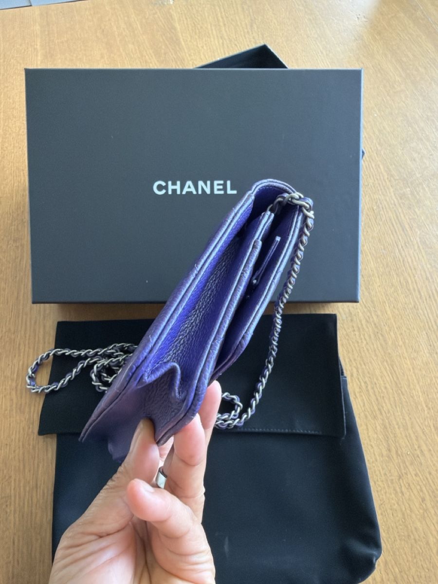 Chanel Borse da donna: Authentic Chanel Wallet on Chain - Purple, Excellent! – Nuovo (secondo la descrizione) da Geneve venduto da esp_8rbh 2