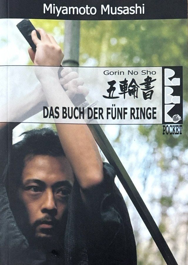 Libri: Das Buch der fünf Ringe – Nuovo e nell'imballaggio originale da Sarnen venduto da Livres