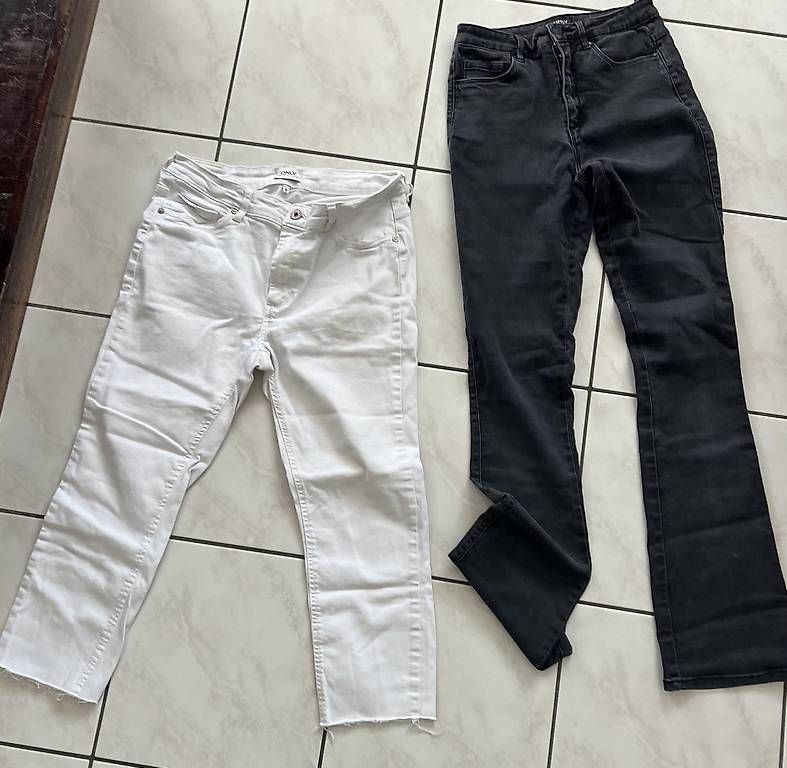 Jeans: Jeans ONLY XL/ M – Usato da Viganello venduto da bia_x25w 3