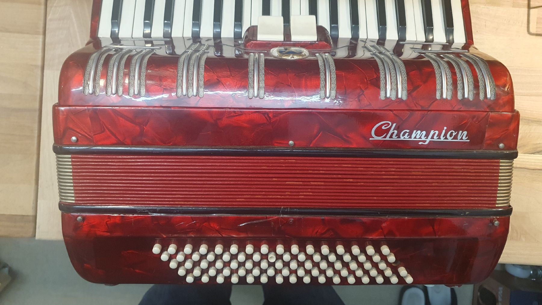 Strumenti musicali: Akkordeon der Marke Champion – Usato da Rafz venduto da YEL01 4