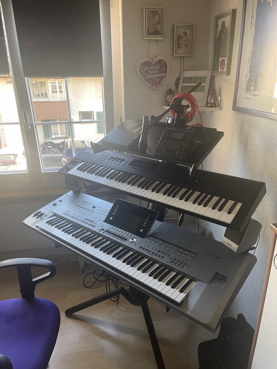 Yamaha Strumenti musicali: Keyboard s komplett  – Usato da Felben-Wellhausen venduto da tor_xy9j