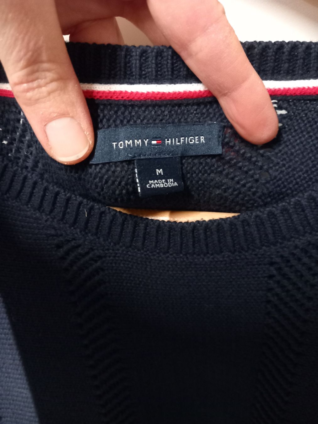 Tommy Hilfiger Maglioni & Felpe: Tommy Hilfiger Strick Pullover Gr.M marine – Usato da Gwatt (Thun) venduto da umwelt-brocki 5