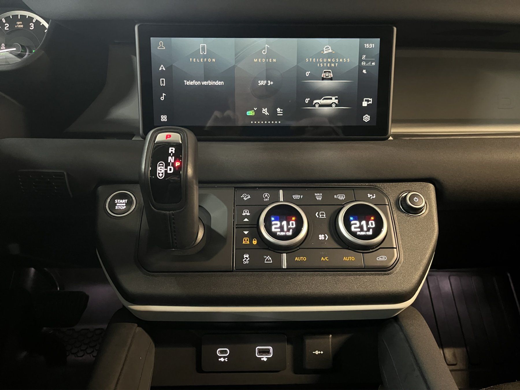 Land Rover Autos: Land Rover Defender 110 / 2.0 / SD4 – Gebraucht aus Meilen von korngeistlicht 8