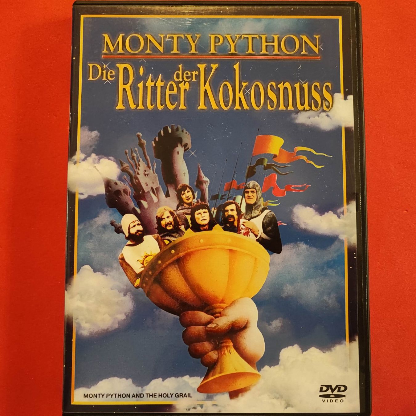 Tutti i DVDs: Die Ritter der Kokosnuss - (1974) – Usato da Dübendorf venduto da kb86_MOVIE
