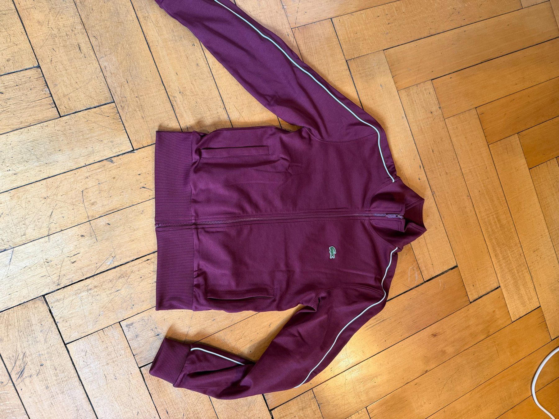 Kleiderpakete: Ensemble de survêtement Lacoste bordeaux – Gebraucht aus Genève von rij_7zrr 1