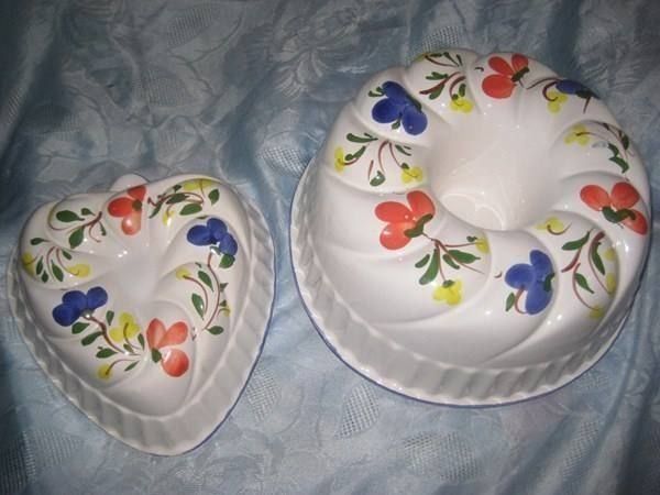 Backformen: 2   KUCHEN   FORMEN   DEKOS – Gebraucht aus Uster von flocke1