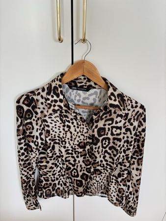 ZARA Bluse Leo Print Grösse S guter Zustand
