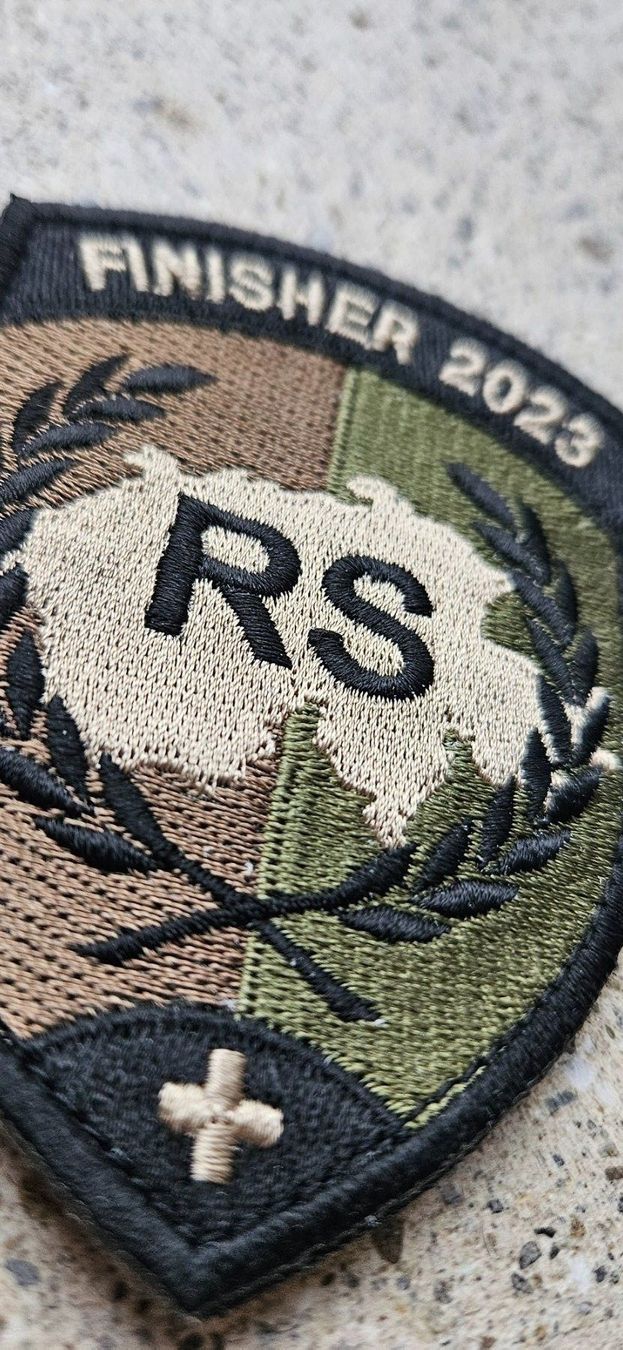Schweizer Armee Placchette & Badge: *** Badge Finisher 2023 mit klett *** – Nuovo e nell'imballaggio originale da Riedholz venduto da fr_sIruP 1