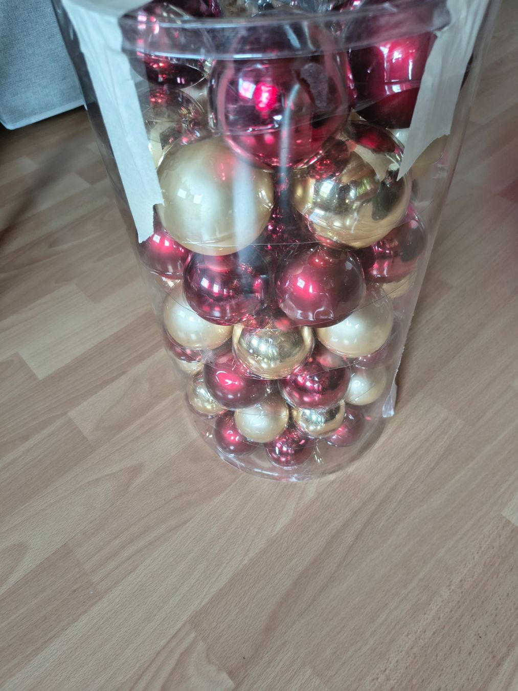 Coop Tutte le decorazioni: Grosses Set Glas Weihnachtskugeln, Rot-Gold – Usato da Oberägeri venduto da Runningiceman 1
