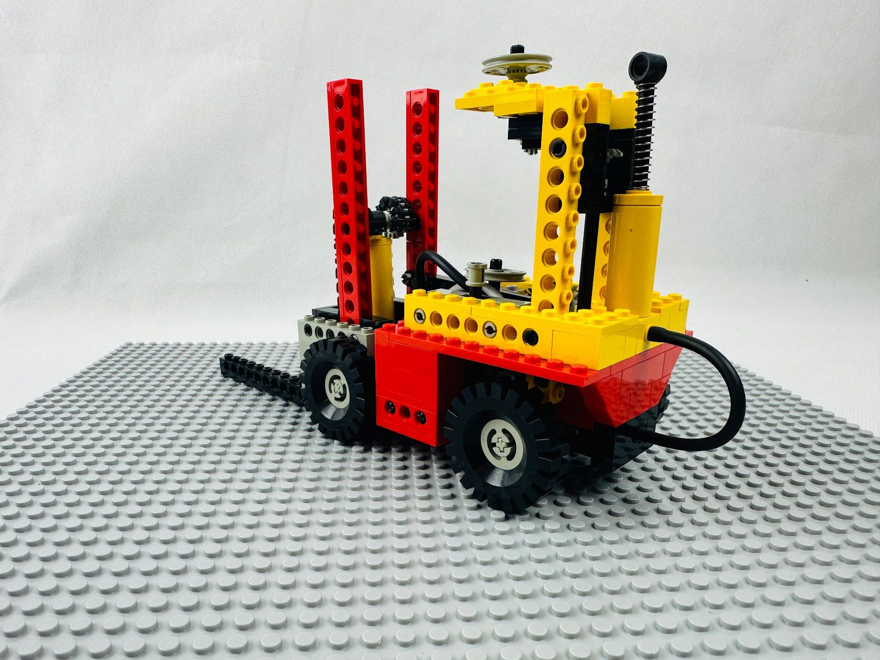 Lego Baukästen: Lego Technic 8843 Pneumatic Gabelstabler 99% komplett – Gebraucht aus Kappel SO von MyFunBox 3