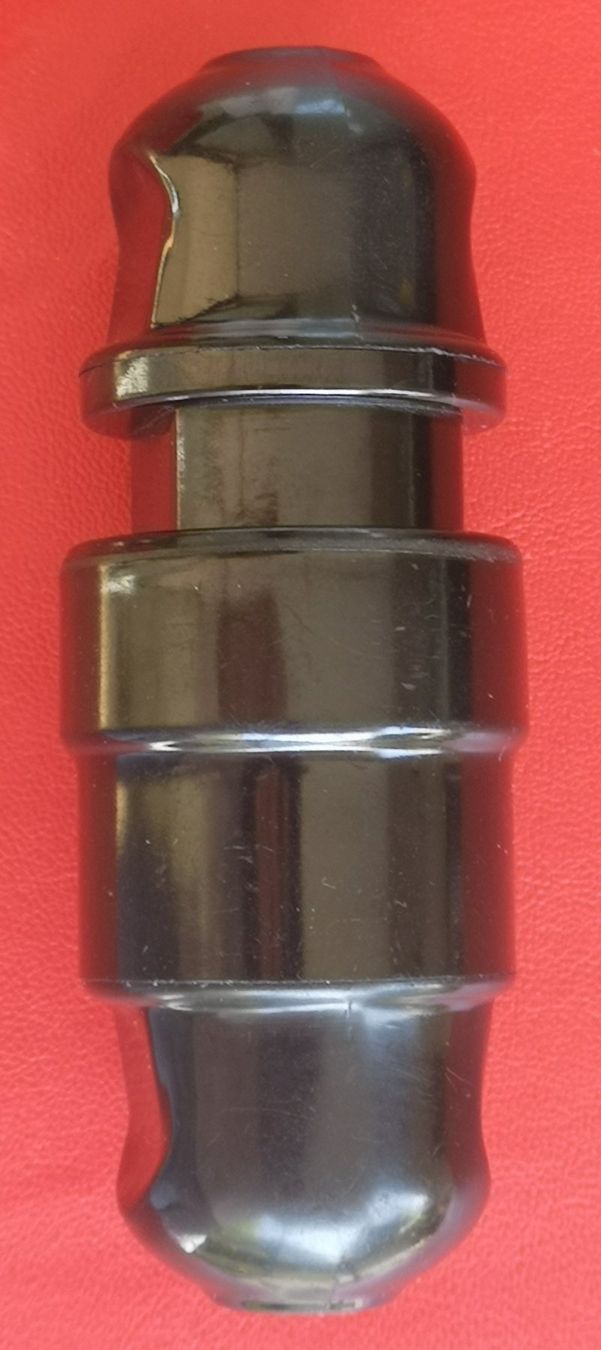 Spine: 2 alte Stecker Schutzkontaktstecker + 2-poliger C-Stecker? – Usato da Zürich venduto da Tanteemma369 8
