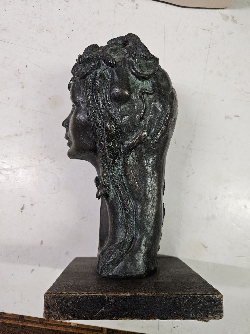 Sculture & Statue: skulptur kopf mit schlangen bronze – Usato da Schwellbrunn venduto da Omega-alpha 5