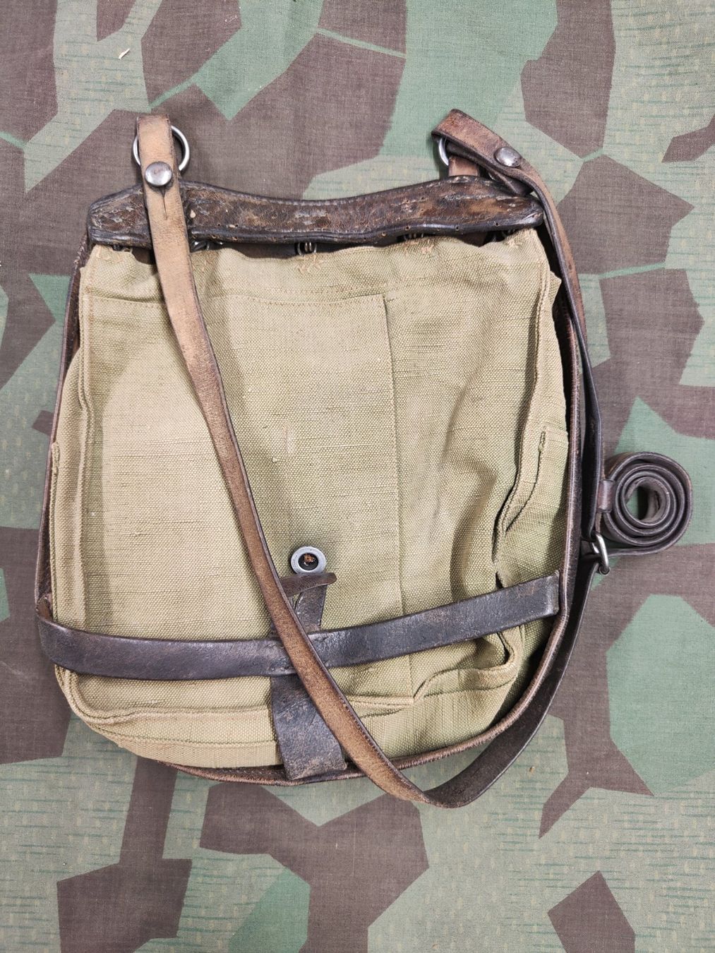 Schweizer Armee Uniformi: Brotsack Ord. 1885/98 – Usato da Bauma venduto da SwissMilitaria 1