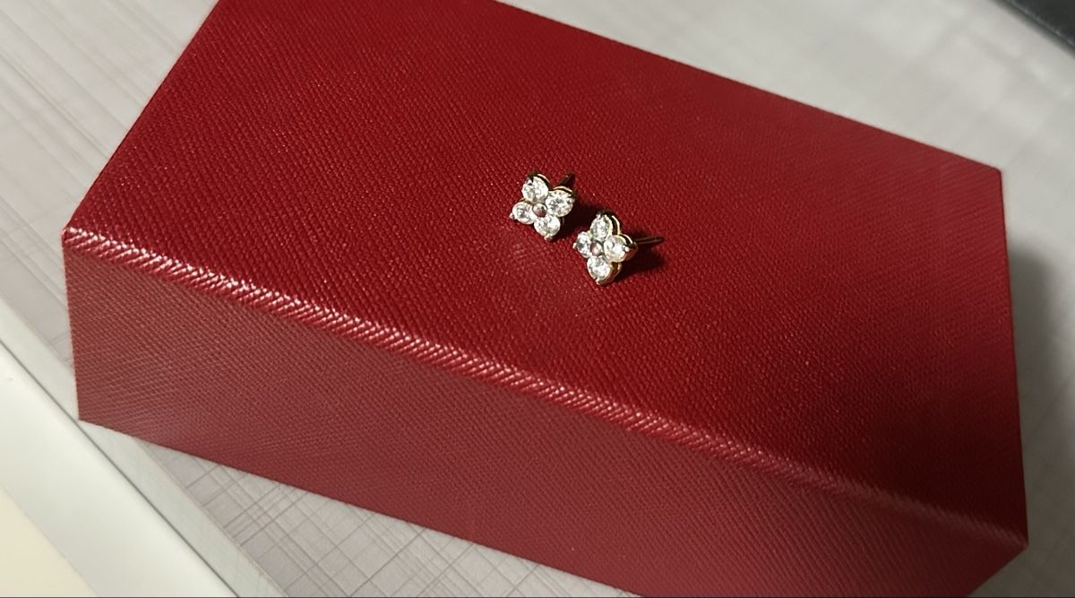 Orecchini pendenti & Orecchini a lobo: Ohrringe vielleicht mit Diamanten – Usato da Luzern venduto da ariazalea 2
