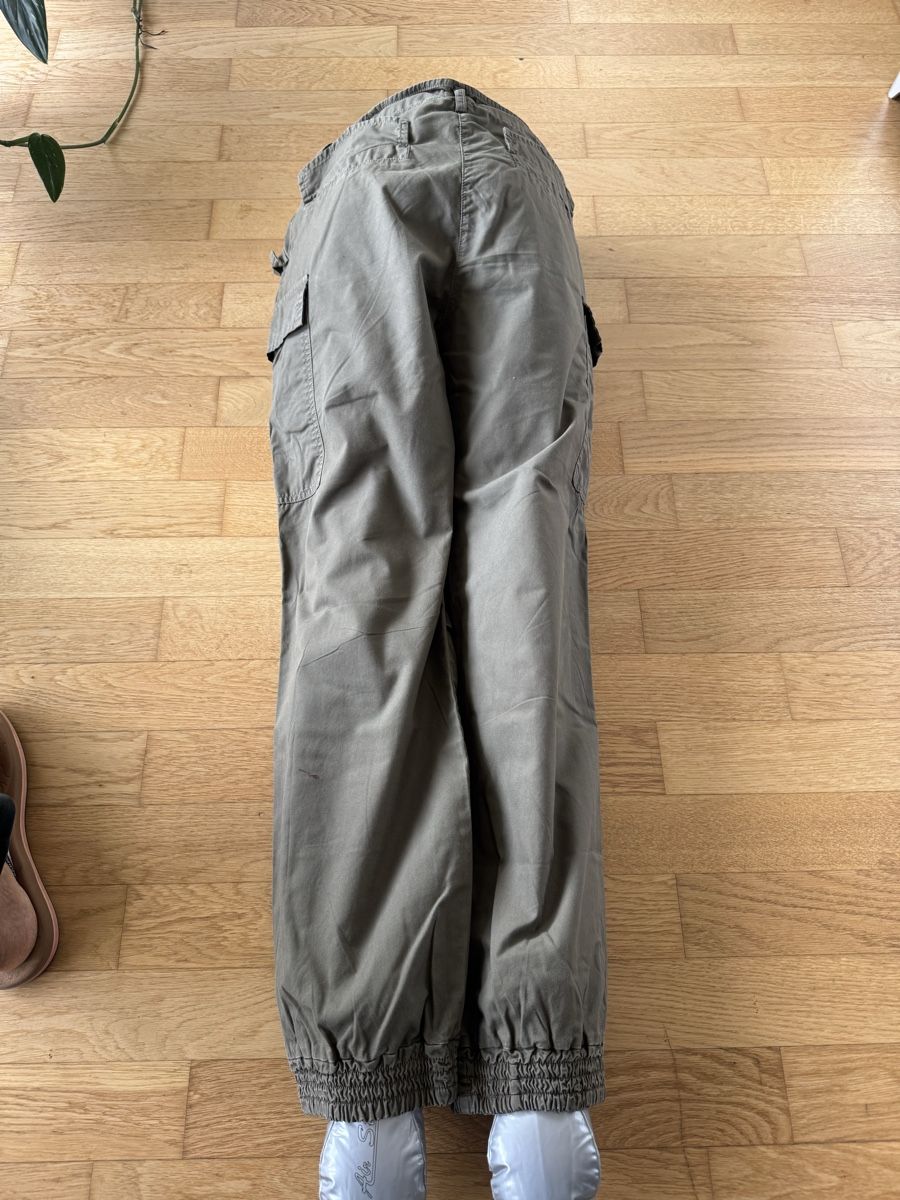 Pantaloni: Liu  Jo cargo pants – Usato da Münchenstein venduto da ArleneLM 2