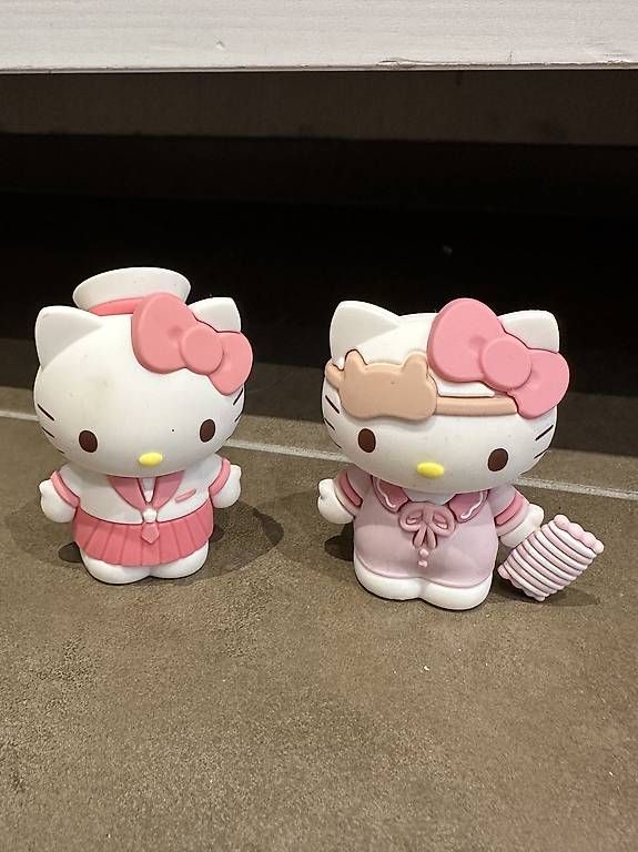 Figuren: Hello Kitty Figuren – Gebraucht aus Emmenbrücke von tut_bfx2