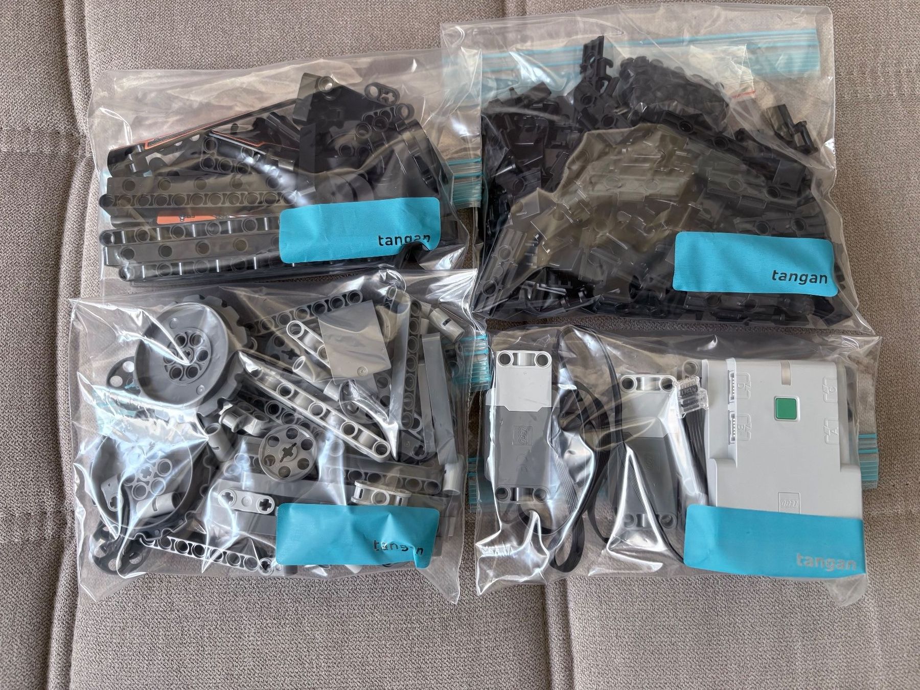 Technics Kit di costruzioni: Lego 42140 – Usato da Wattwil venduto da Bienen57 3