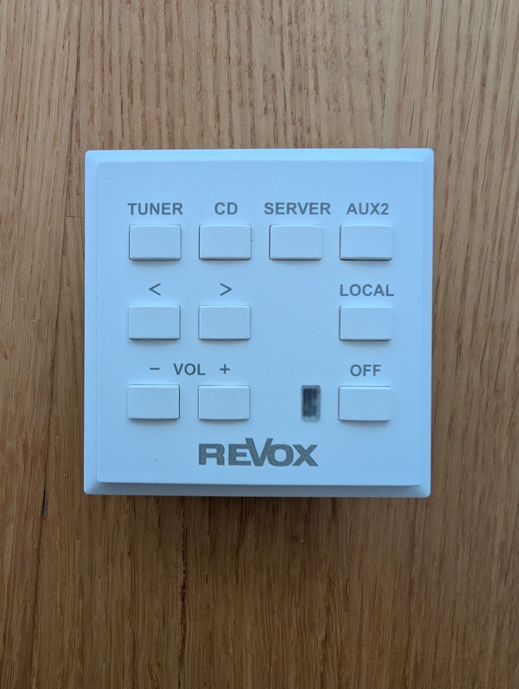 Revox Telecomandi: Revox M218 Wandbedienung – Usato da Cham venduto da Leerich89