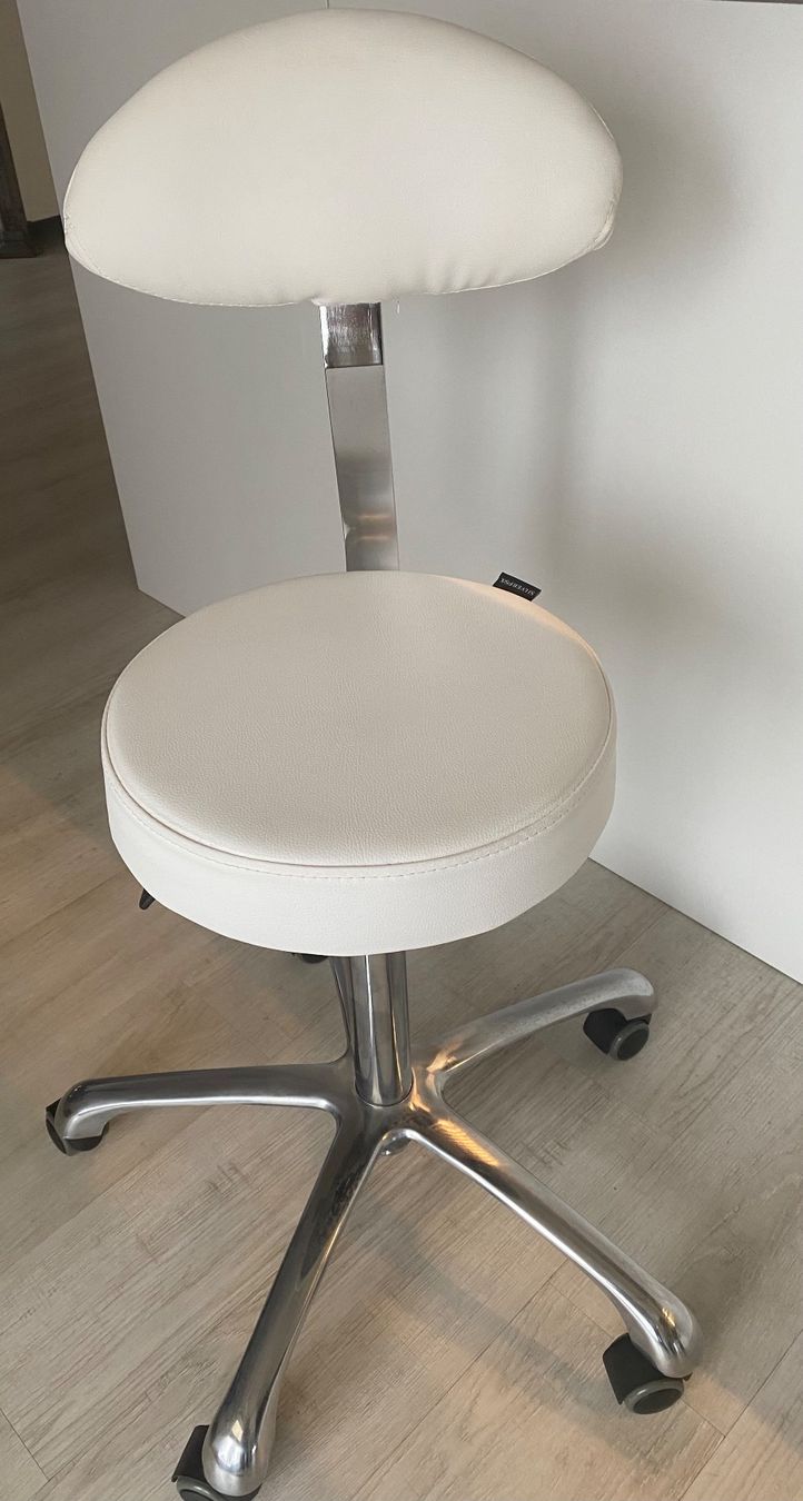 Stühle: Silverfox Drehstuhl, Hocker - Top Zustand! – Gebraucht aus Bürglen TG von Seepferdli