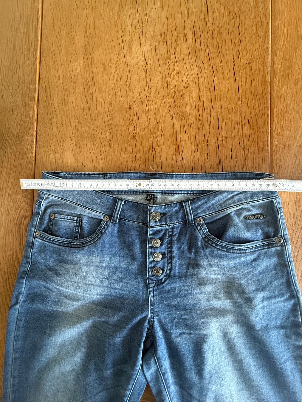 Jeans: Lässige Designer Jeans 42/34 – Usato da Sirnach venduto da sirni 4