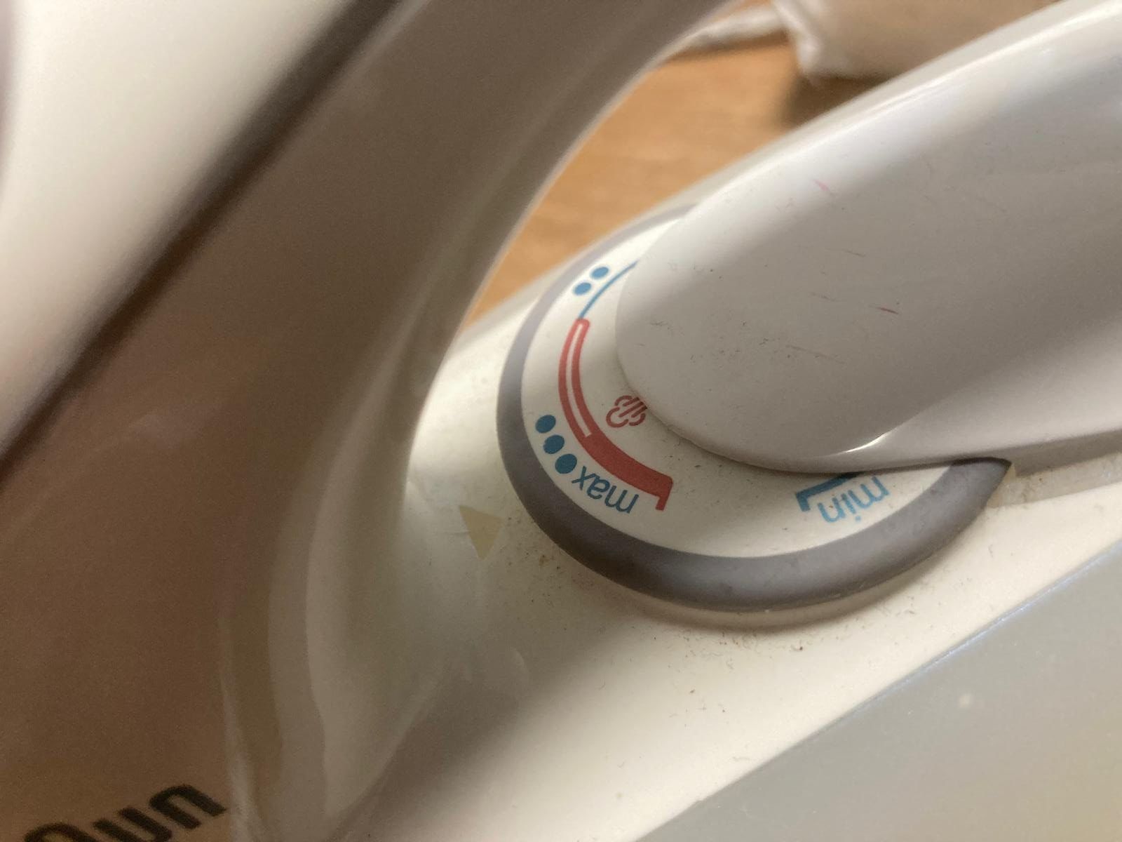 Braun Ferri da stiro: Bügeleisen Braun Tex Style – Usato da Kirchberg SG venduto da Djidefix 3