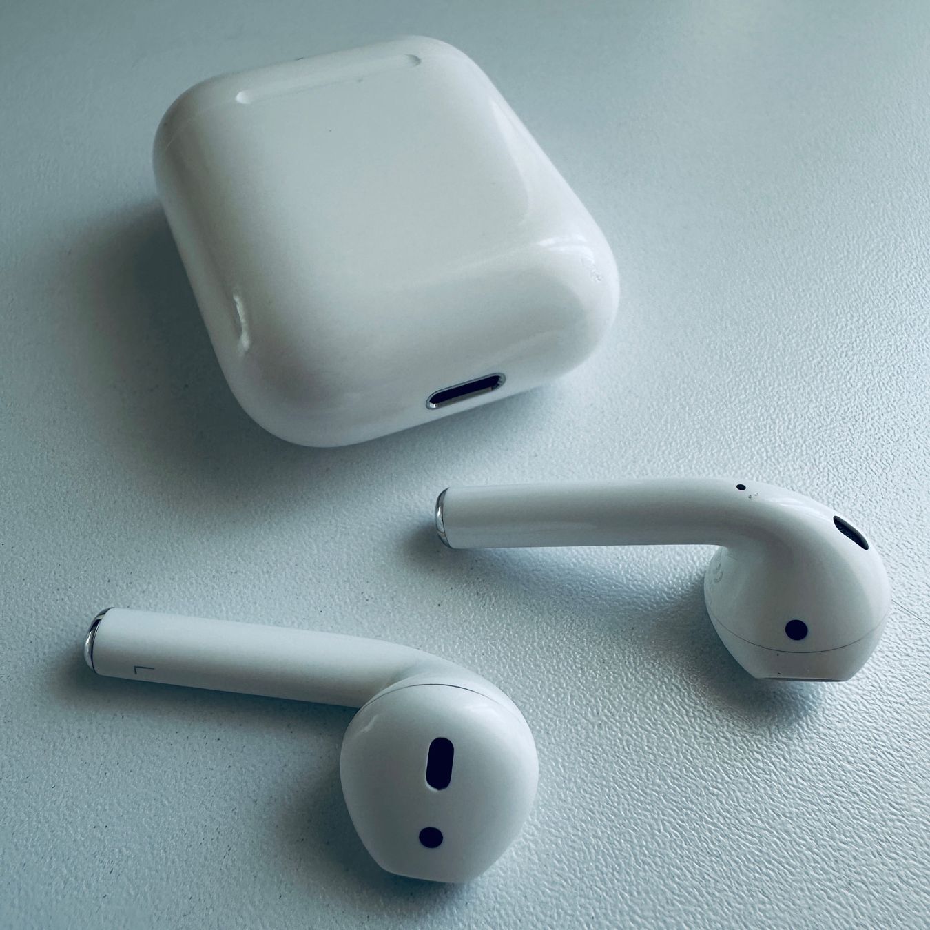 Apple Cuffie: Original Apple AirPods 2 Kopfhörer Wireless Lightning Kabel – Usato da Basel venduto da MY.AIRPODS.SHOP 8