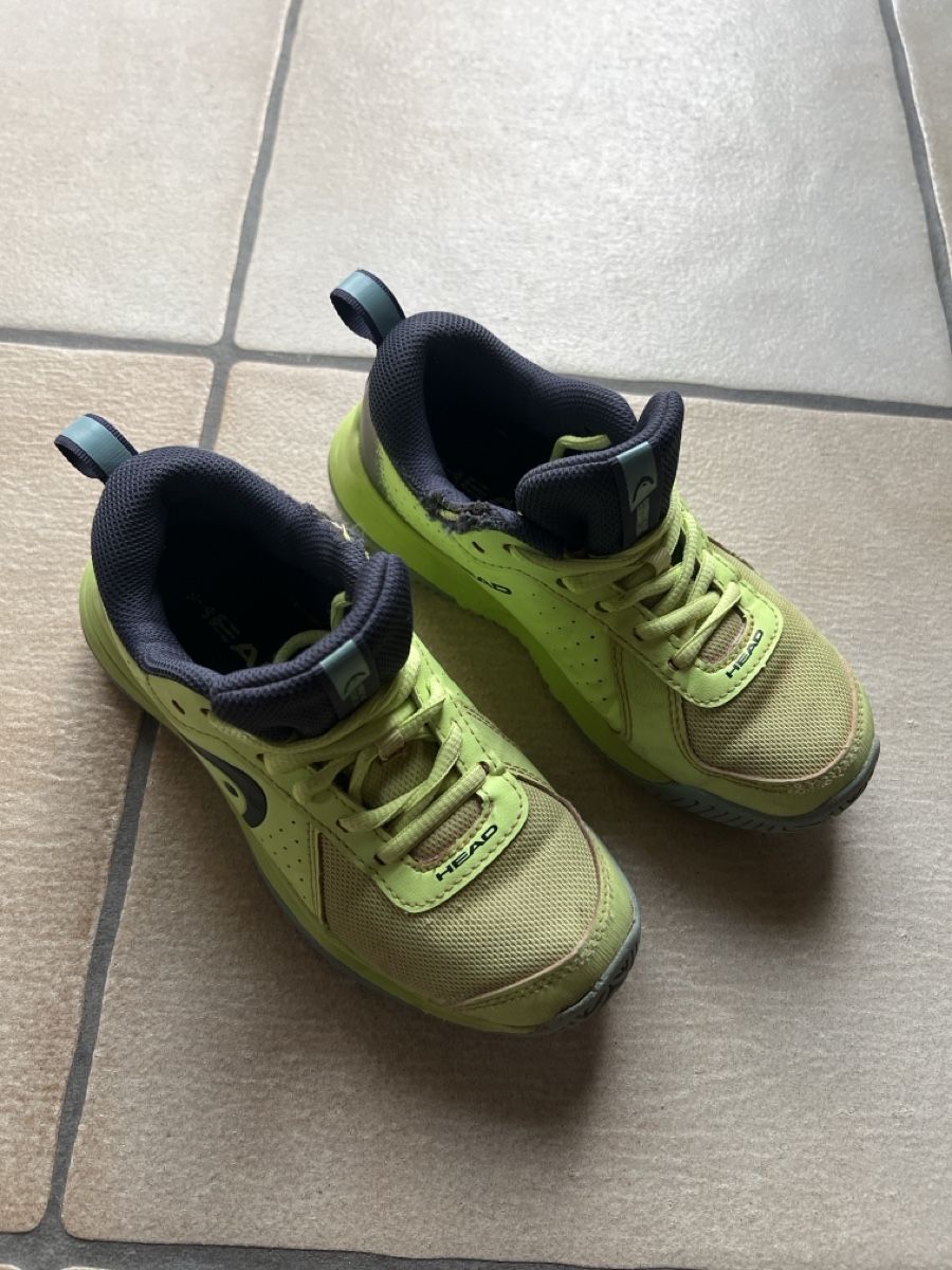 Head Scarpe per ragazzi: KinderTennis shoes 33 – Usato da Bachenbülach venduto da Dana_Ondrasik