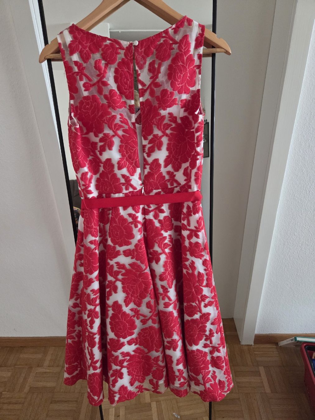 Vestiti: Elegante Sommerkleid – Usato da Aarau venduto da crissta 3