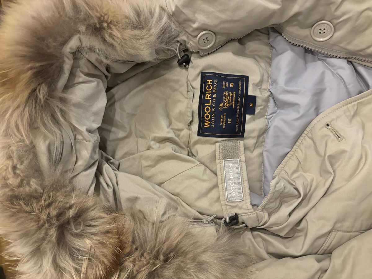 Woolrich Jacken: Neuwertig Woolrich Damenjacke M – Neu (gemäss Beschreibung) aus Zürich von Ndzinga 2