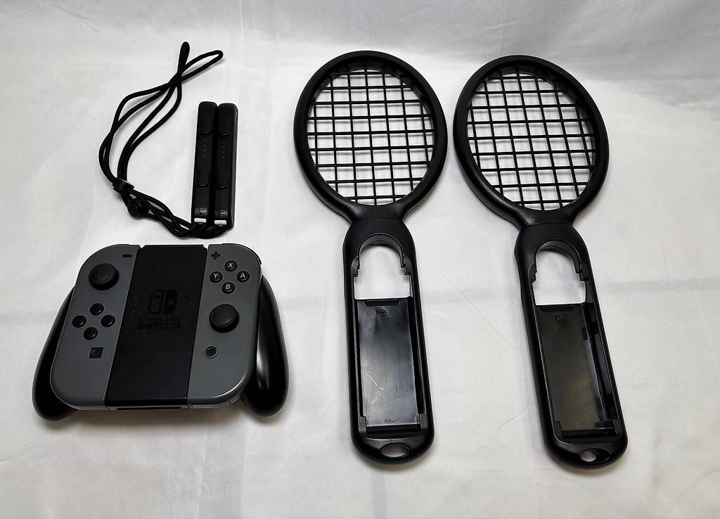 Nintendo Console: Nintendo Switch | Accessori + 2 giochi + 128GB SD – Usato da Gordola venduto da kar_gy5g 8