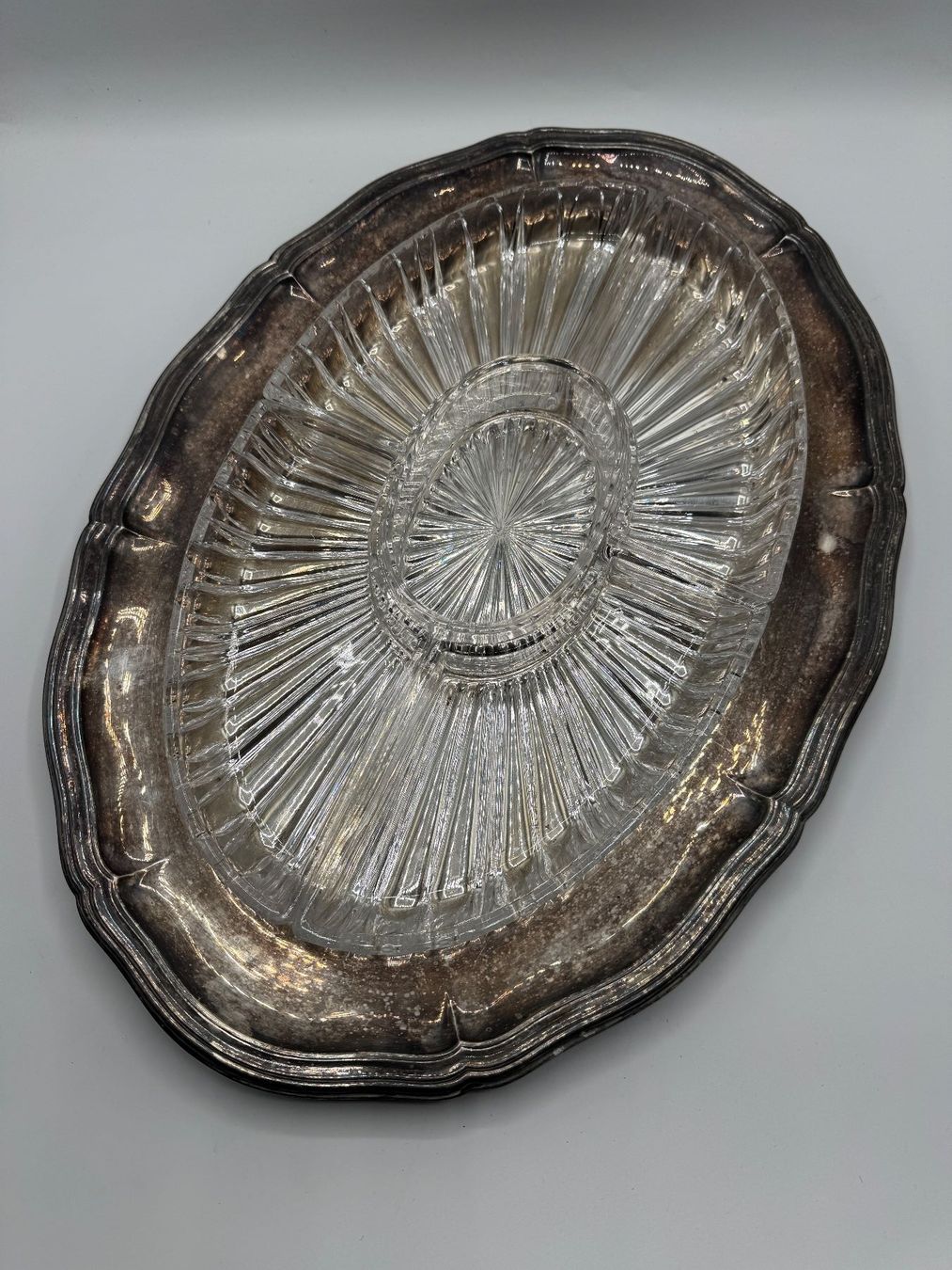 Piatti di portata: Vintage Servierteller mit Glaseinsatz, oval, – Usato da Sachseln venduto da BONATI01