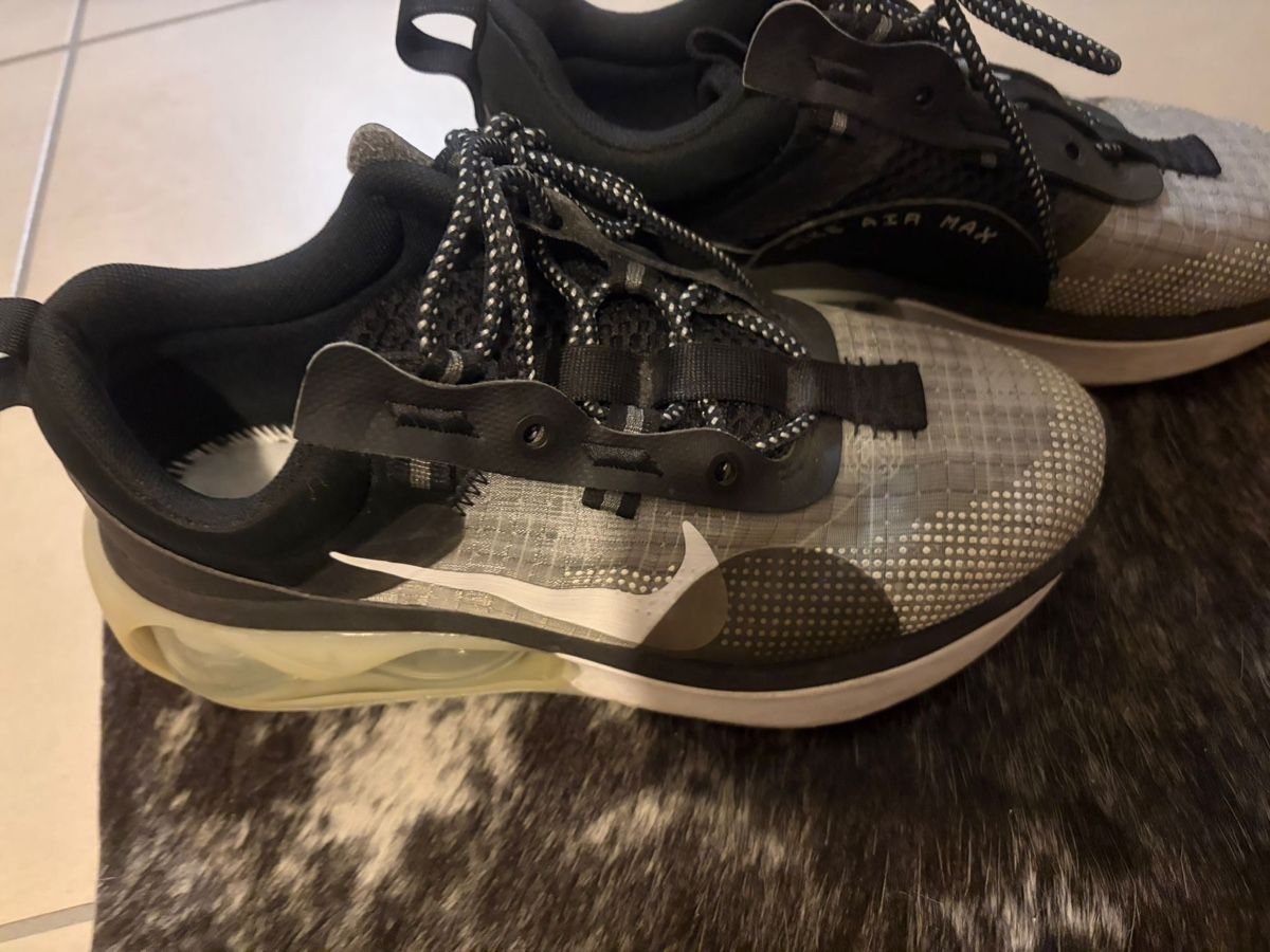 Nike Damenschuhe: Nike Air Max, Noires/Grises, Taille 38,5 – Gebraucht aus Bulle von Re-a-loved 3