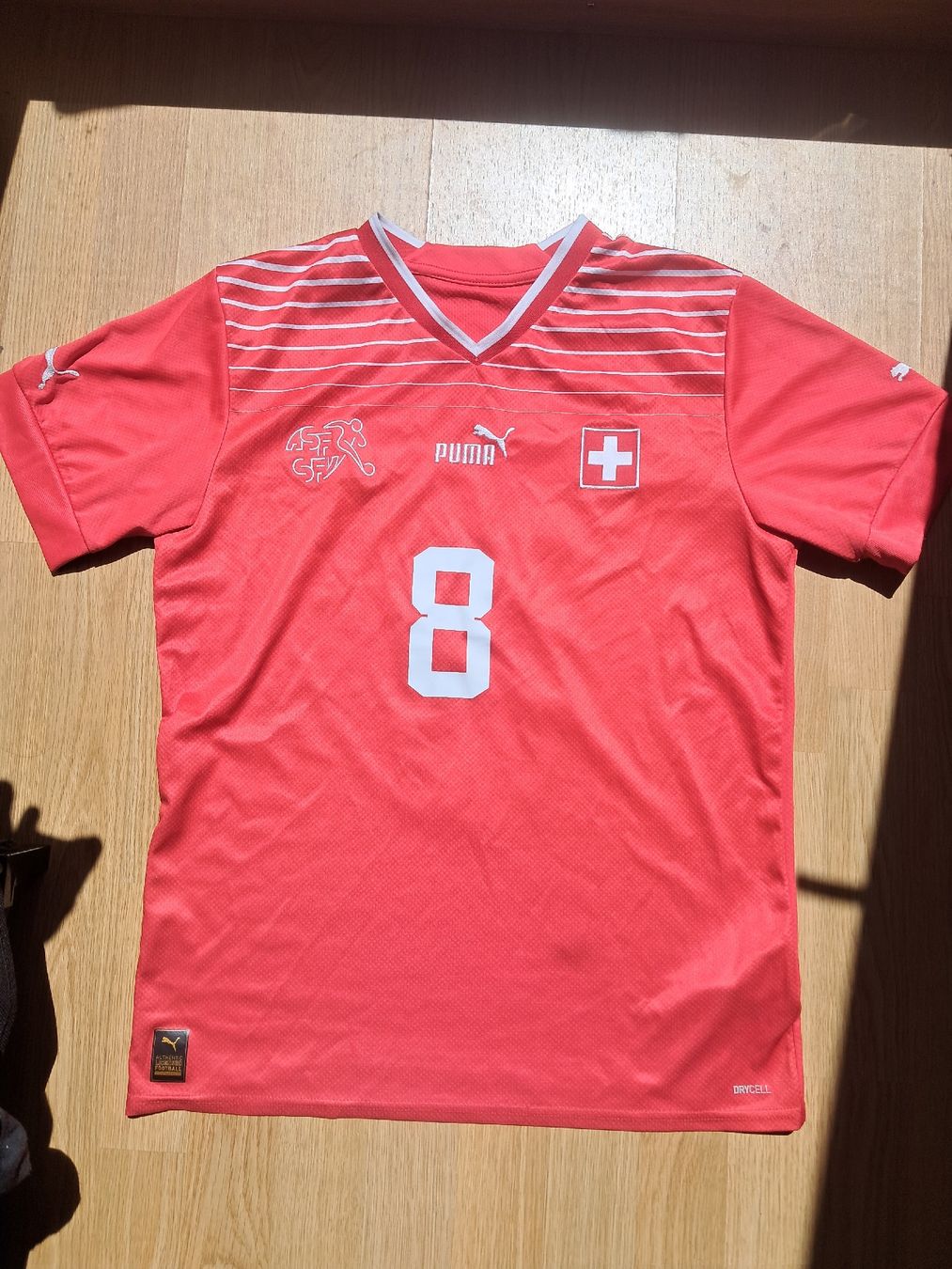 Puma Leibchen & Hosen: Fussballtrikot Schweiz Puma  – Gebraucht aus Biel/Bienne von sof_yx5y