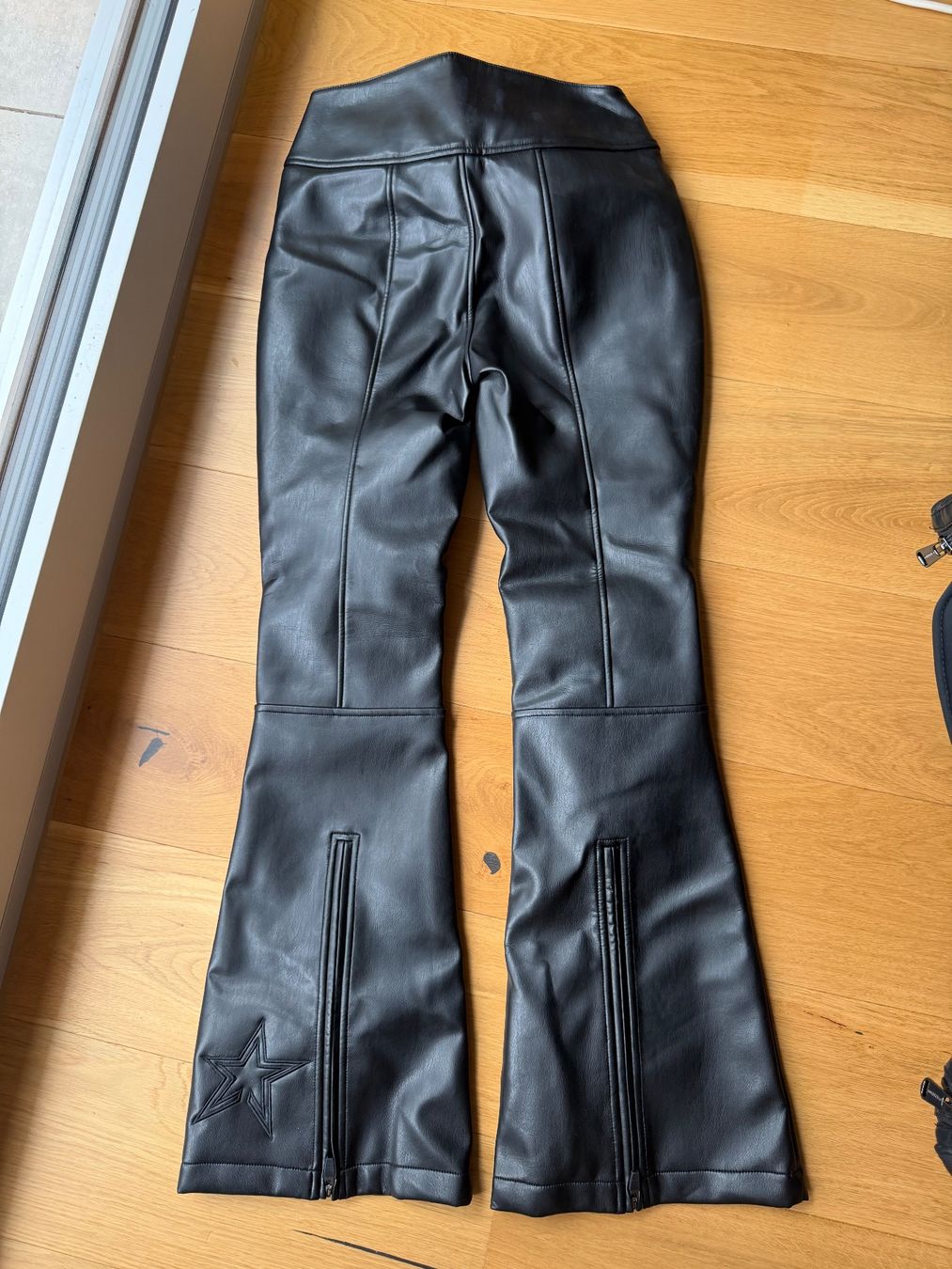 Pantaloni: PERFECT MOMENT, Ski-Lederhose, Grösse S – Usato da Horgen venduto da prelovedzh 5