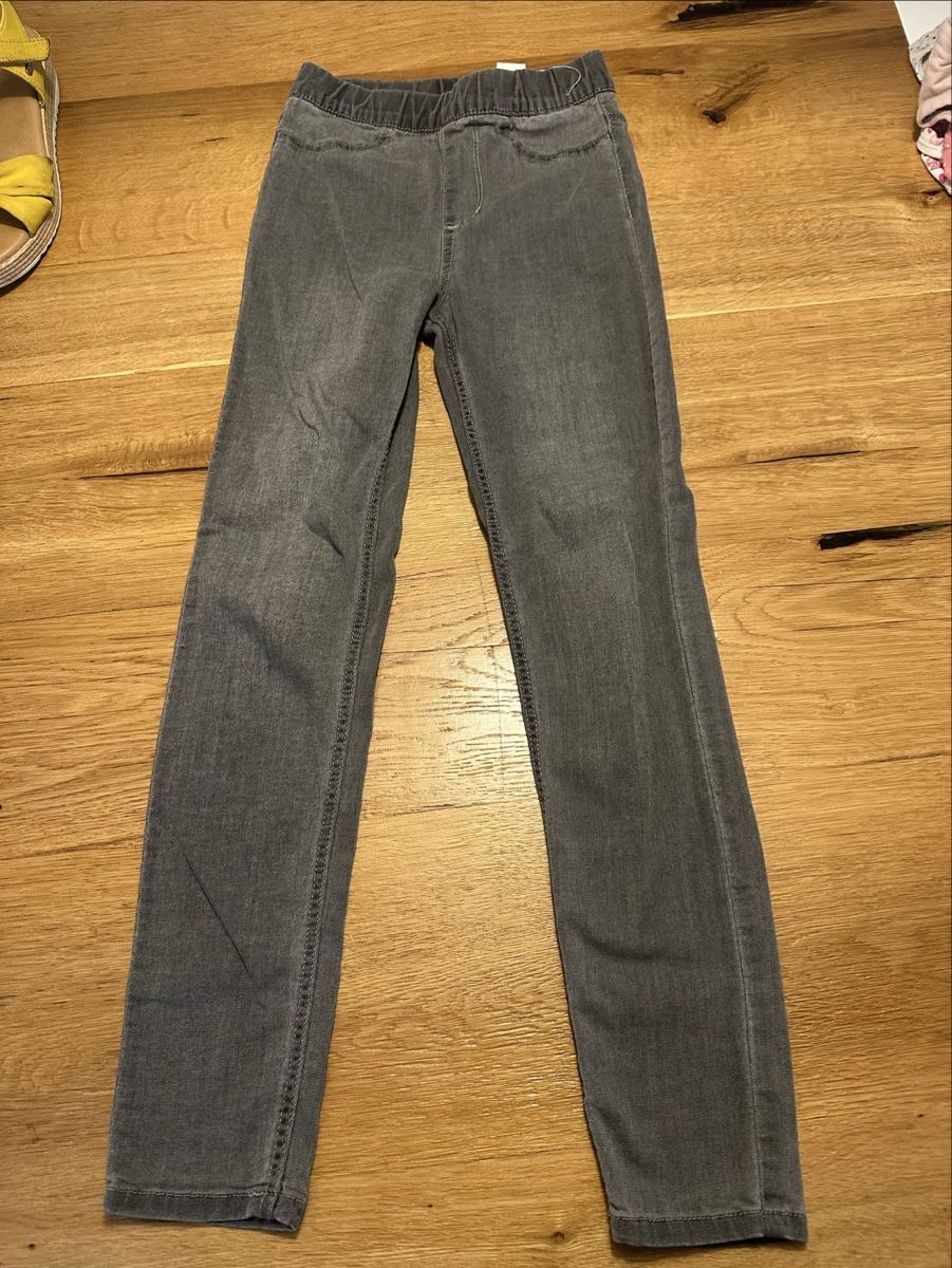 Hosen: Strechjeans 134 – Gebraucht aus Wettingen von Sternetaenzerin