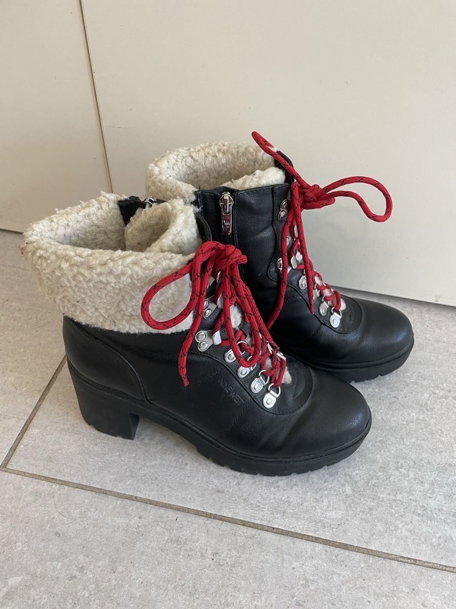 Scarpe da donna: Nine West Leather Boots – Nuovo (secondo la descrizione) da Roche VD venduto da closetcleanse 3