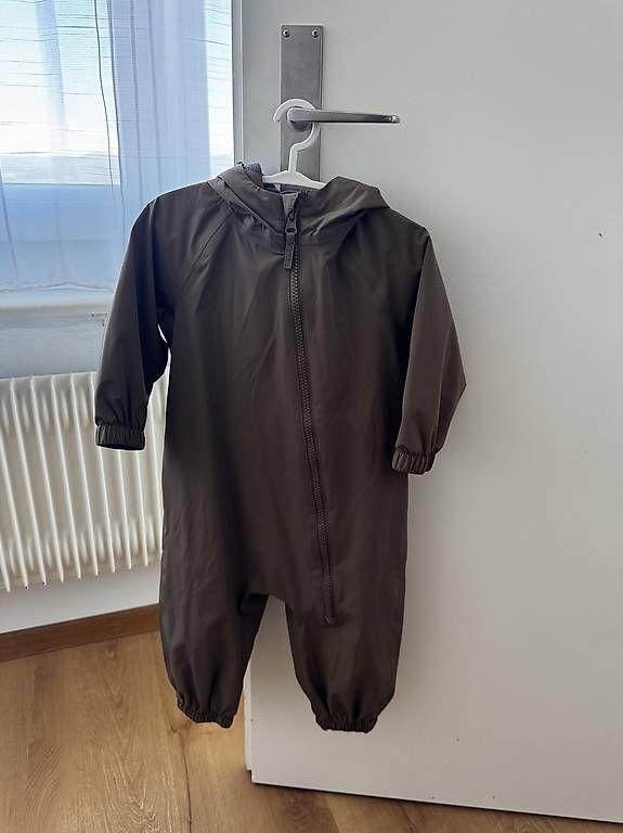 Completi:  Wasserfester Overall von Next  – Nuovo e nell'imballaggio originale da Schindellegi venduto da lau_h92g