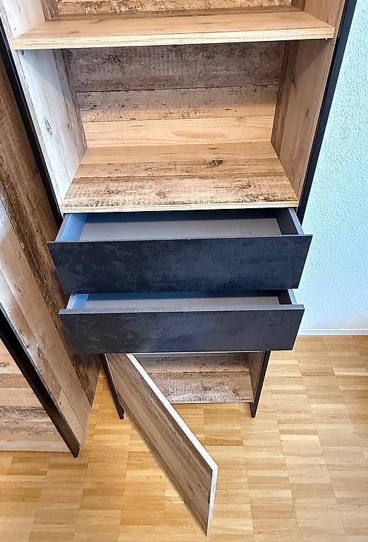 Commodes: Moderne Kommode in Anthrazit & Holzoptik  guter Zustand – D'occasion à Luzern par gju_r8xj 1