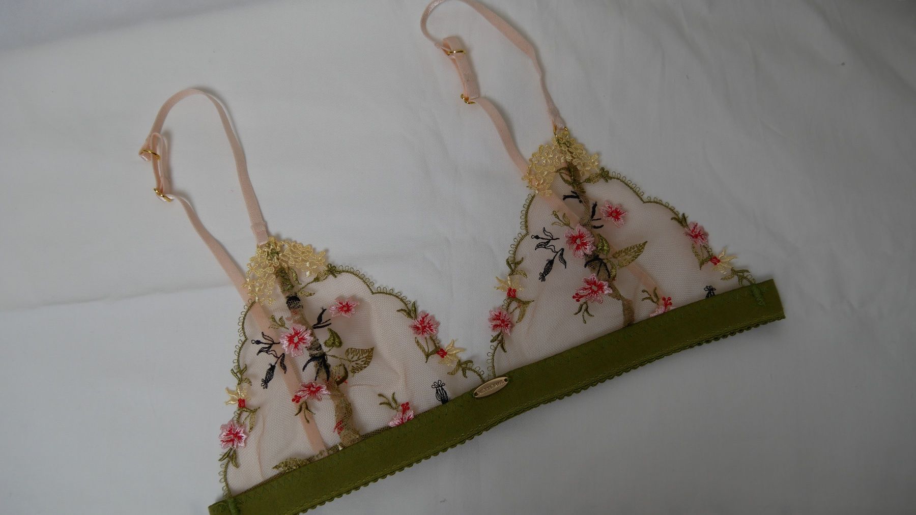 Altra biancheria intima: Nette Rose Bralette BH XS Luxus – Nuovo (secondo la descrizione) da Zürich venduto da julia_vina