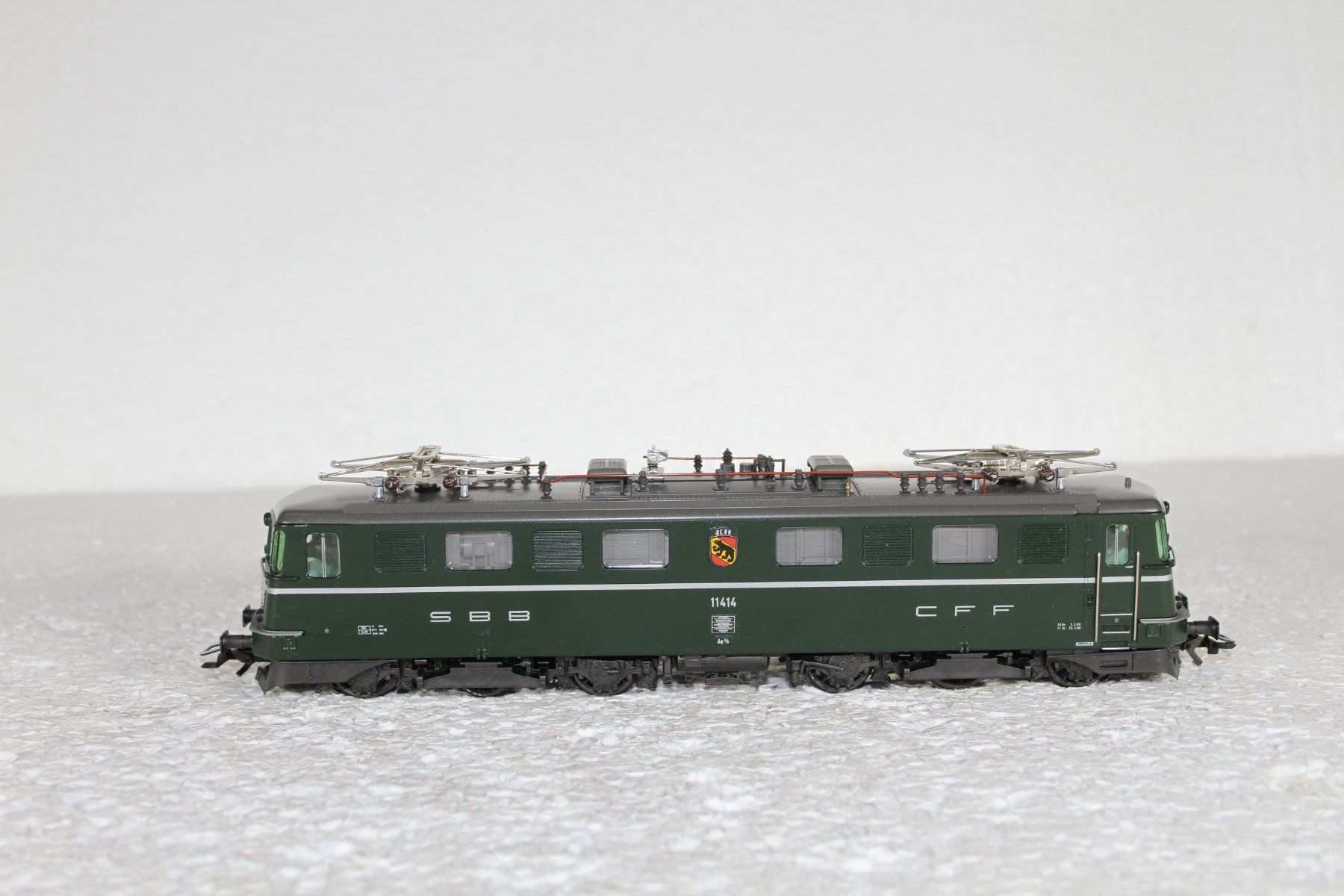 Märklin Modellini di ferrovie: Märklin 3338 SBB Ae 6/6 Bern DC analog – Usato da Triesen venduto da cor_62ts 2