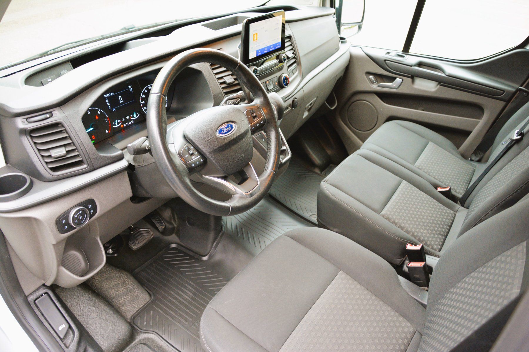Ford Veicoli commerciali: FORD Transit Custom Van 300 L2H1 Trend A – Usato da Oberkulm venduto da Curiger-Automobile 5