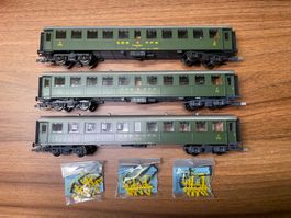 3 Stk. Stahlwagen 2. Klasse der SBB in DC