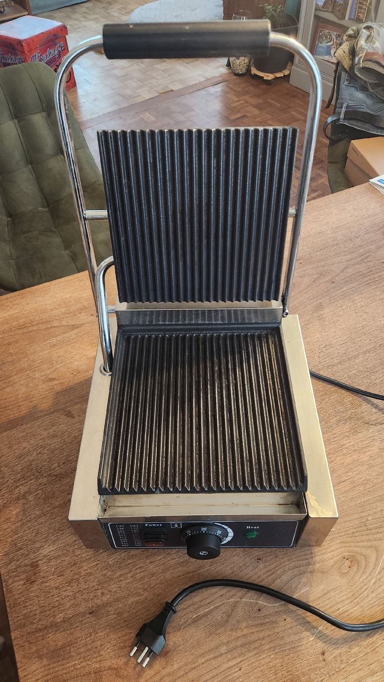 Grills: Kontaktgrill – Neu (gemäss Beschreibung) aus Bergdietikon von festus04 1